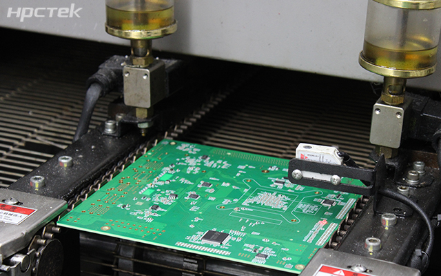 什么是主板?主板上芯片組的功能定義(圖1) 什么是主板?主板上芯片組的功能定義(圖1)