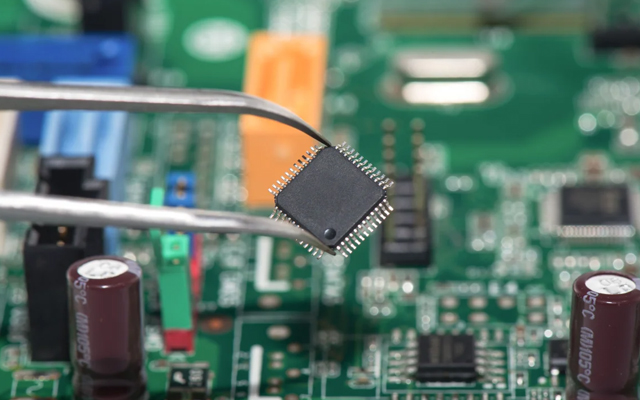 國產工控技術的創(chuàng)新突破技術——海光主板